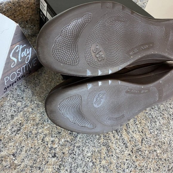 SAS Step Out  Brown Leather Mary Jane Comfort Shoes Size 10‎ Narrow (Bin #4) - Picture 10 of 12